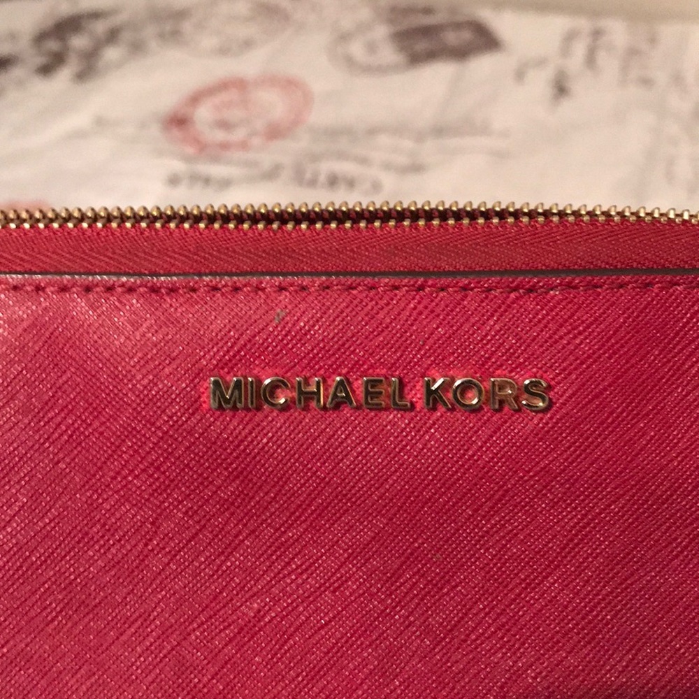 Michael Kors Wallet - Picture 4 of 4